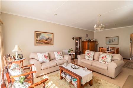 Townhouse sold in Northmead, Benoni - P381285