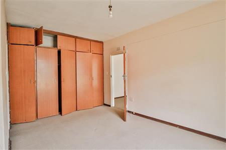 Apartment for sale in Kempton Park Central, Kempton Park - P365345