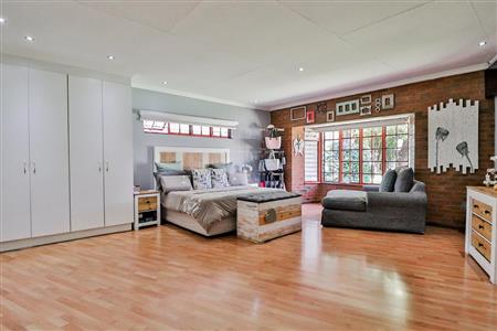 House sold in Aston Manor, Kempton Park - P715192