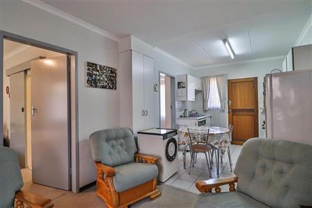 Apartment For Sale in Bonaero Park Kempton Park - P671856