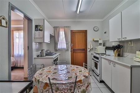 Apartment For Sale in Bonaero Park Kempton Park - P671856