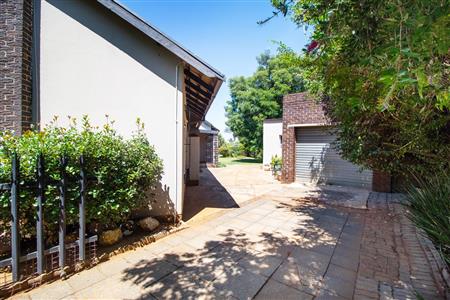 House sold in Rynfield, Benoni - P435389