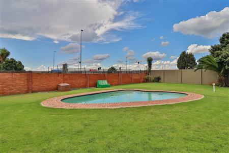 Townhouse for sale in Witfield, Boksburg - P436922