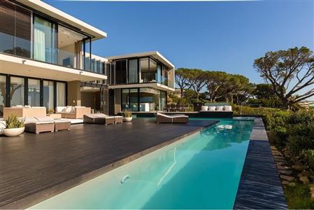 Vacation Villa to Rent in Camps Bay, Cape Town - P869269