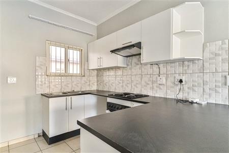 Apartment for sale in Bruma, Johannesburg - P618245