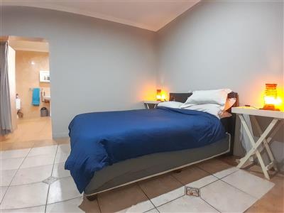 bedroom in the flatlet - House for sale in Ravenswood, Boksburg - P211895