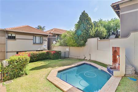 Townhouse for sale in Lyme Park, Sandton - P733934