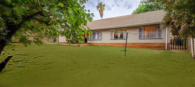 House For Sale in Crystal Park, Benoni - P218932