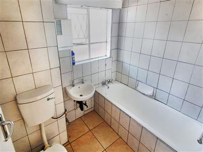 Apartment For Sale in Parkdene, Boksburg - P552499