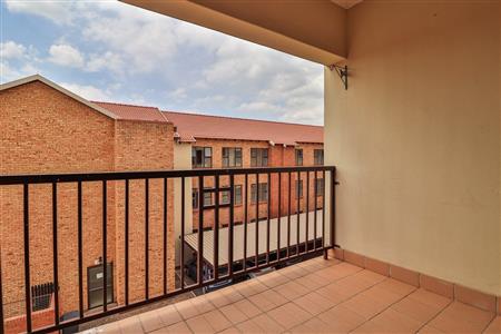 Apartment For Sale in Brentwood Park, Benoni - P392498