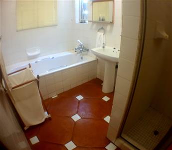 Ground Floor Bathroom - House For Sale in Annlin, Pretoria - P836549