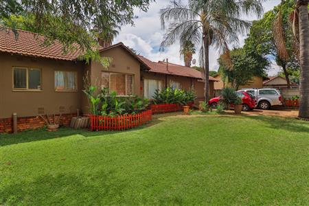 House For Sale in Crystal Park, Benoni - P441559