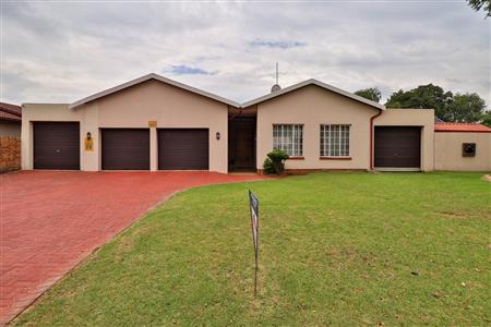 House For Sale in Brentwood Park, Benoni - P966514