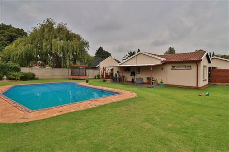 House For Sale in Brentwood Park, Benoni - P966514