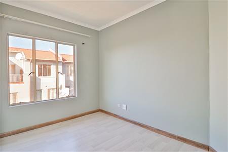 Apartment For Sale in Clearwater Estate, Boksburg - P995291
