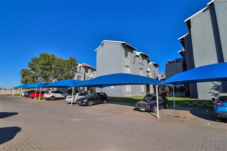 Apartment For Sale in Clearwater Estate, Boksburg - P995291