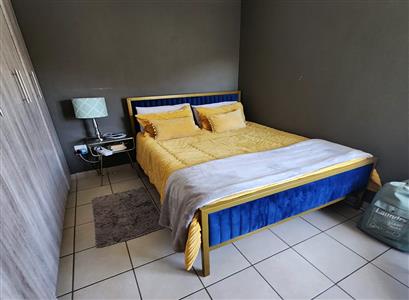 Townhouse For Sale in Brentwood Park AH, Kempton Park - P597352