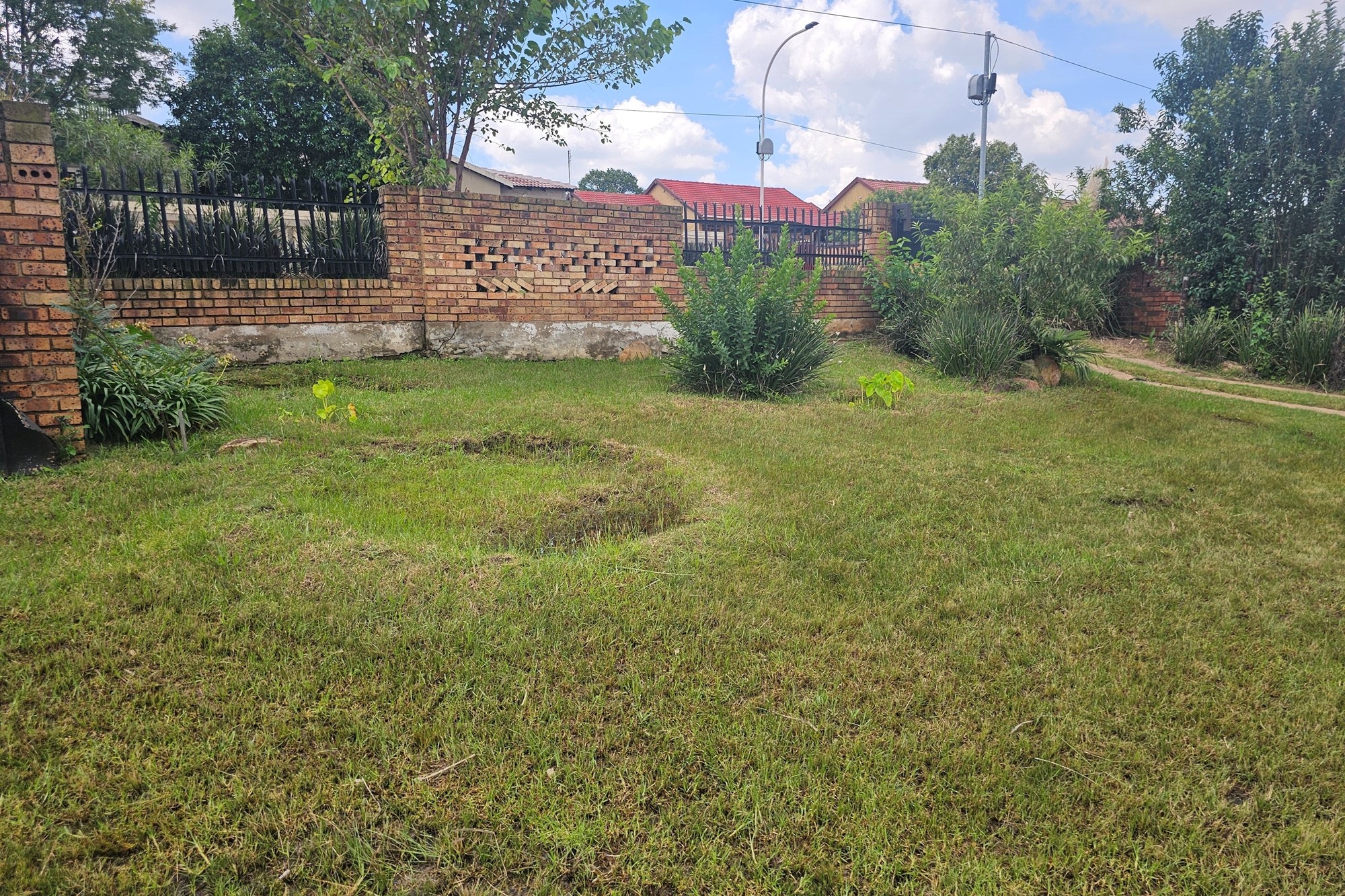 House for sale in Tasbet Park Ext 1, Tasbet Park, Witbank, 1047 m²