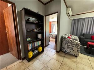 Townhouse To Rent in Hillcrest Kimberley - P1462210