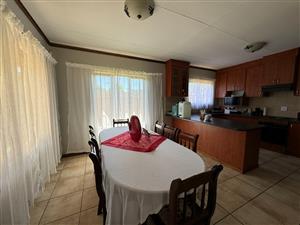 Townhouse To Rent in Hillcrest Kimberley - P1462210