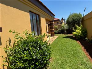 Townhouse To Rent in Hillcrest Kimberley - P1462210
