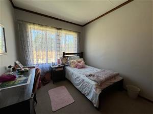 Townhouse To Rent in Hillcrest Kimberley - P1462210