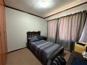 Townhouse To Rent in Hillcrest Kimberley - P1462210