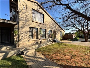 Studio Apartment To Rent in El Toro Park Kimberley - P1472517