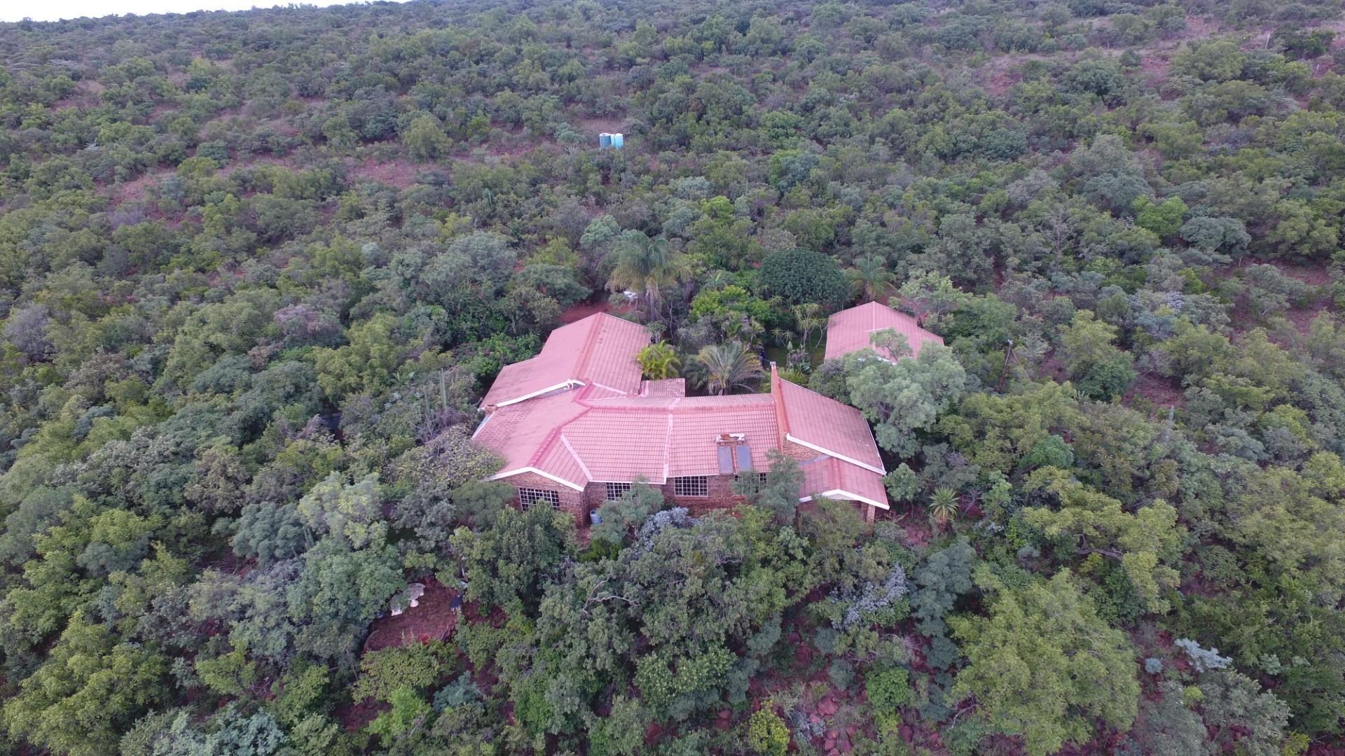 Farm for sale in Bela Bela, 426 m²