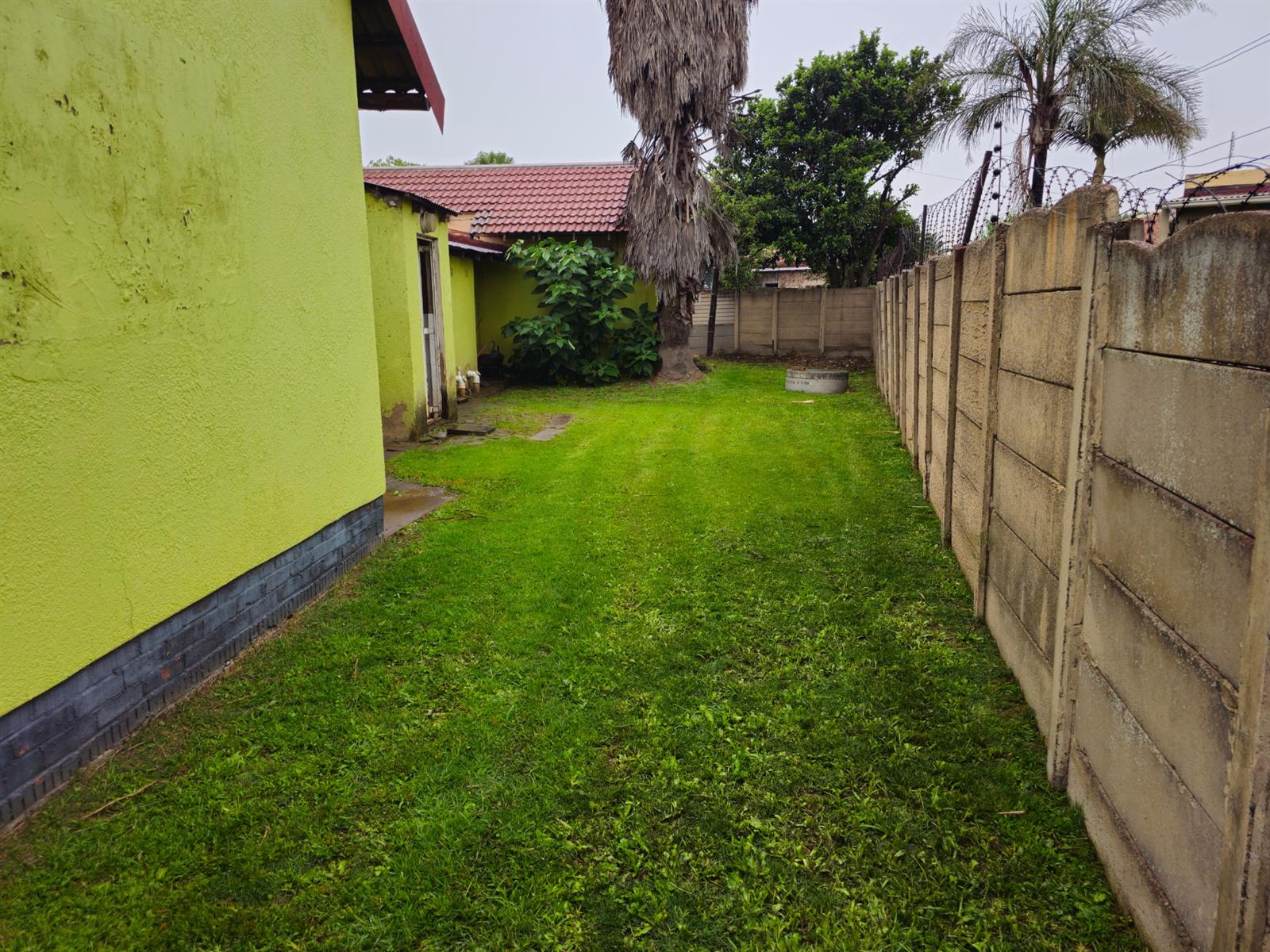 House for sale in Witbank Ext 8, Witbank, 1012 m²