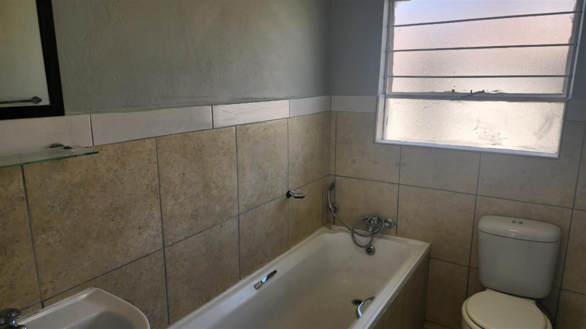 Apartment for sale in Brenthurst, Brakpan, 69 m²