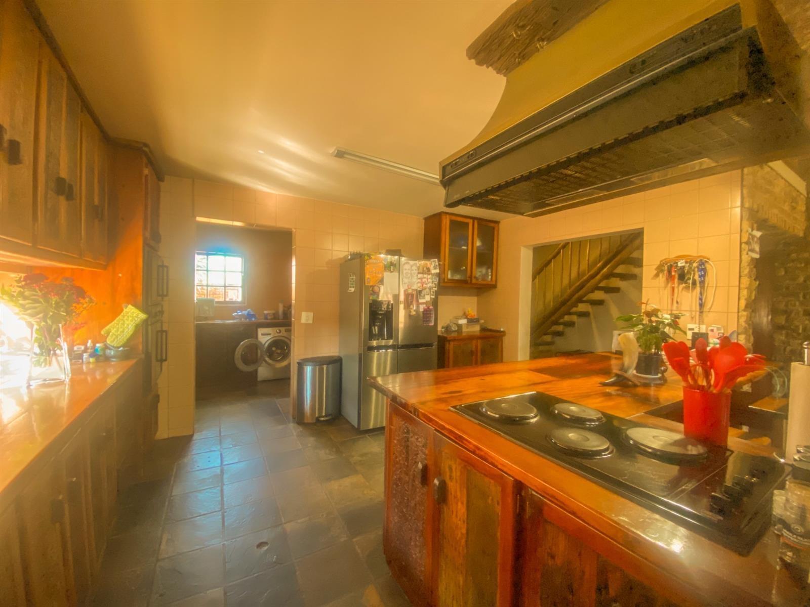 House for sale in Moreleta Park, Pretoria, 202 m²