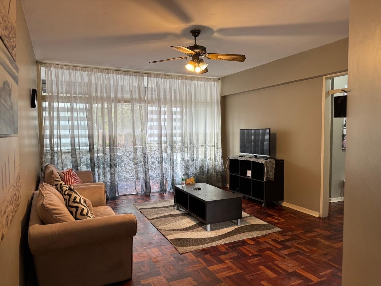 Apartment for rent in Pretoria Central, Pretoria, 10 KANGELANI, RE (1st floor), KANGELANI, 430 Sisulu Street, Pretoria Central, Pretoria, Gauteng, 82 m²
