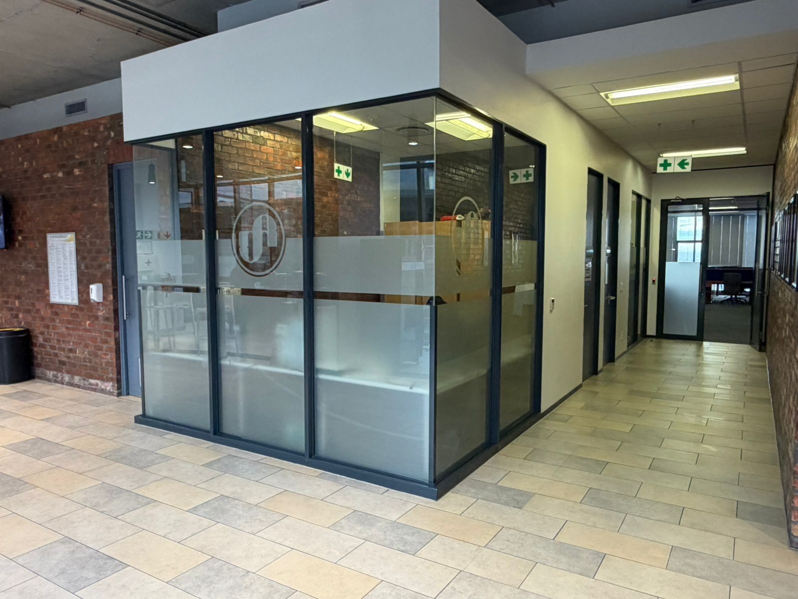 Office for rent in Woodstock, Cape Town, 40 SEARLE STREET, Woodstock, Cape Town, Western Cape, 3554 m²
