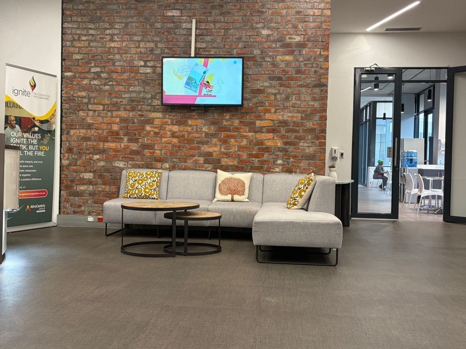 Office for rent in Woodstock, Cape Town, 40 SEARLE STREET, Woodstock, Cape Town, Western Cape, 3554 m²