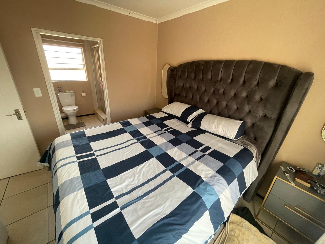 Apartment for sale in Honeypark, Roodepoort, 64 m²