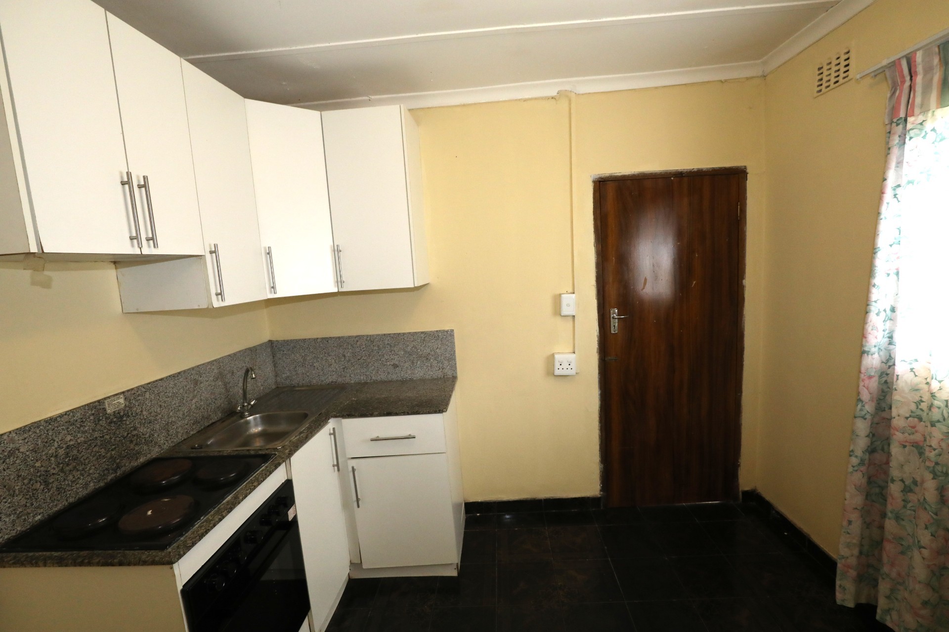Cottage for rent in Dawncliffe, Durban, KwaZulu Natal
