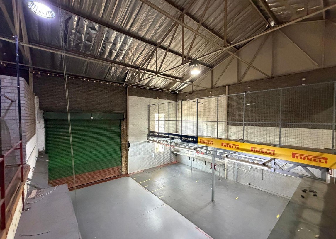 Warehouse for rent in Halfway House, Midrand, 9, Ashbow Industrial Park, 110 Richards drive, Halfway House, Midrand, Gauteng, 351 m²
