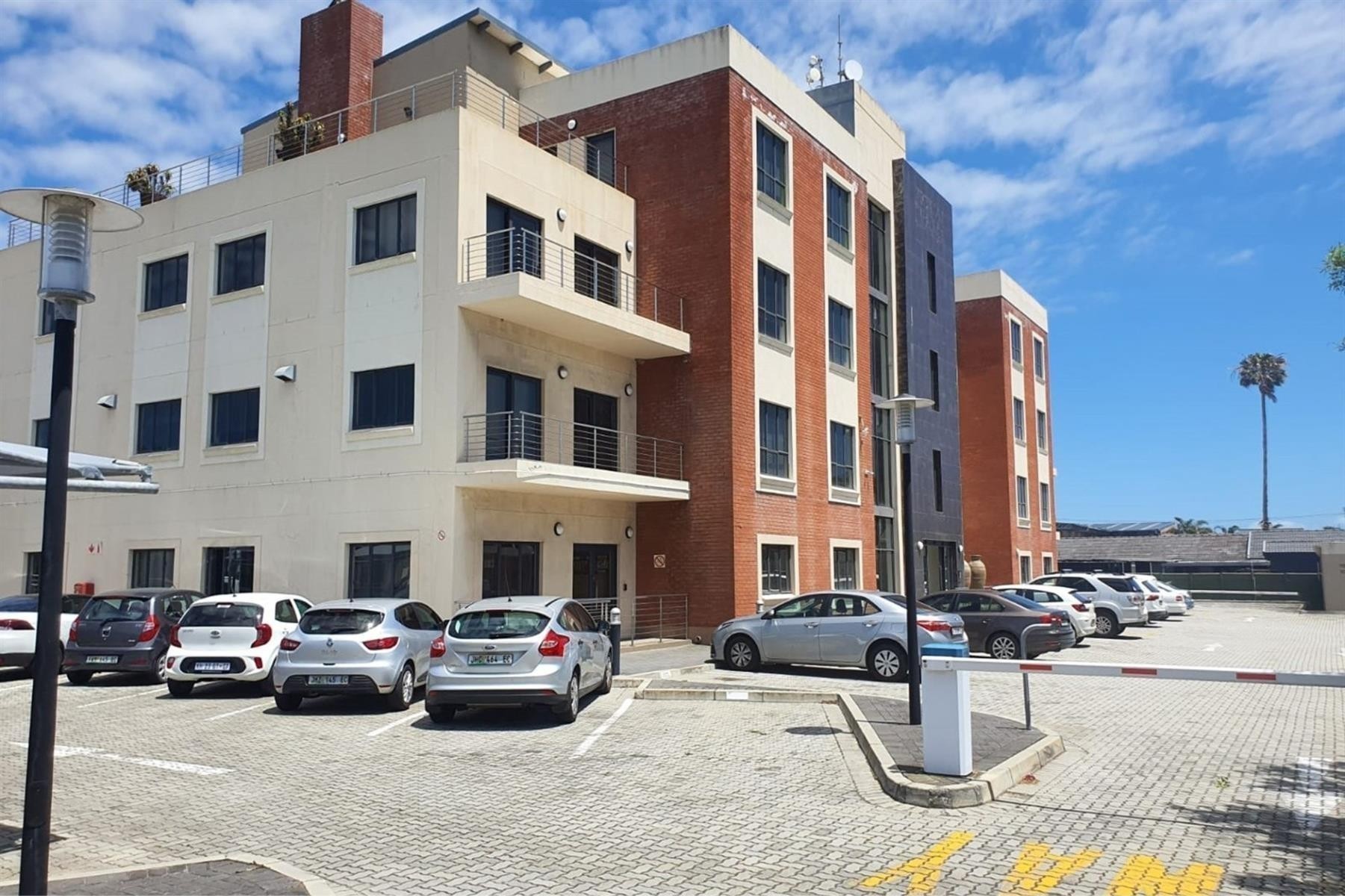 Office for sale in Newton Park, Port Elizabeth, 56 Mangold Street, Newton Park, Port Elizabeth, Eastern Cape, 680 m²