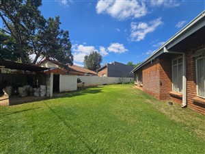House For Sale in Flora Park with Borehole (no municipal water used), Polokwane - P1612411