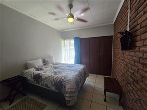 House For Sale in Flora Park with Borehole (no municipal water used), Polokwane - P1612411