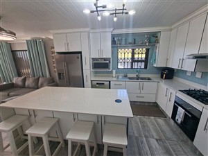 House For Sale in Island View, Mossel Bay - P1619758