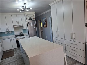 House For Sale in Island View, Mossel Bay - P1619758