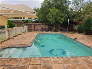 House For Sale in Rhodesdene, Kimberley - P1620398
