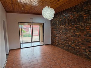 House For Sale in Rhodesdene, Kimberley - P1620398