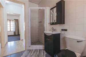 Apartment For Sale in Greenhills, Randfontein - P1621005