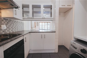 Apartment For Sale in Greenhills, Randfontein - P1621005