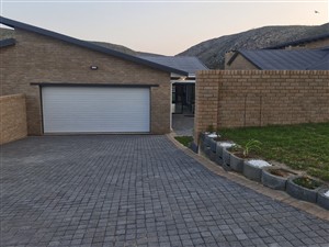 House For Sale in Island View, Mossel Bay - P1621305