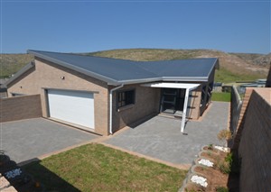 House For Sale in Island View, Mossel Bay - P1621305