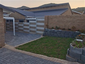 House For Sale in Island View, Mossel Bay - P1621305